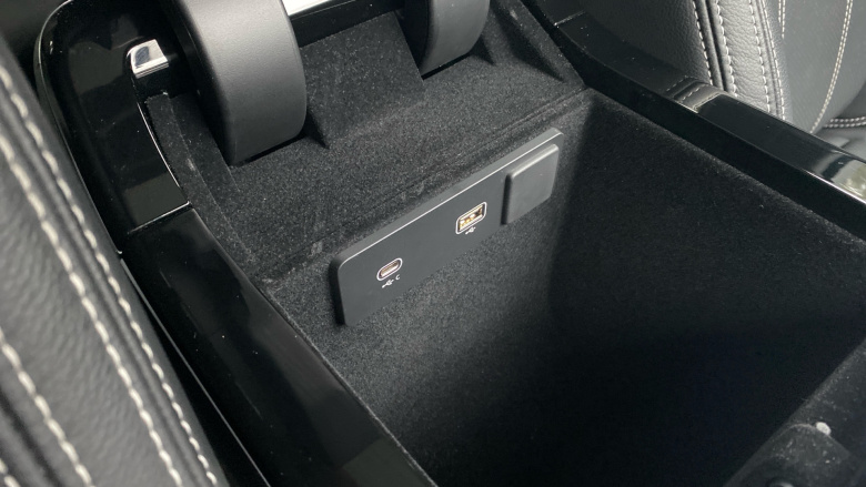 Land Rover Range Rover Velar 2.0 D200 Edition 5dr Auto Diesel Estate